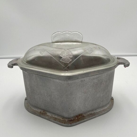 Guardian Service Other - Vintage Guardian Service Ware Heavy Aluminum Triangle Heart Roasting Pot w Lid